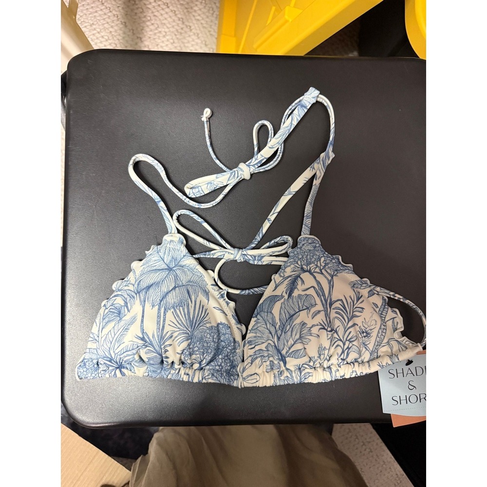Shade & Shore women's bikini top in a white and blue toile print med
